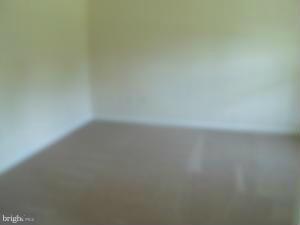 8828 Georgetown Road Chestertown, MD 21620 - Photo 2 of 14 Living Room