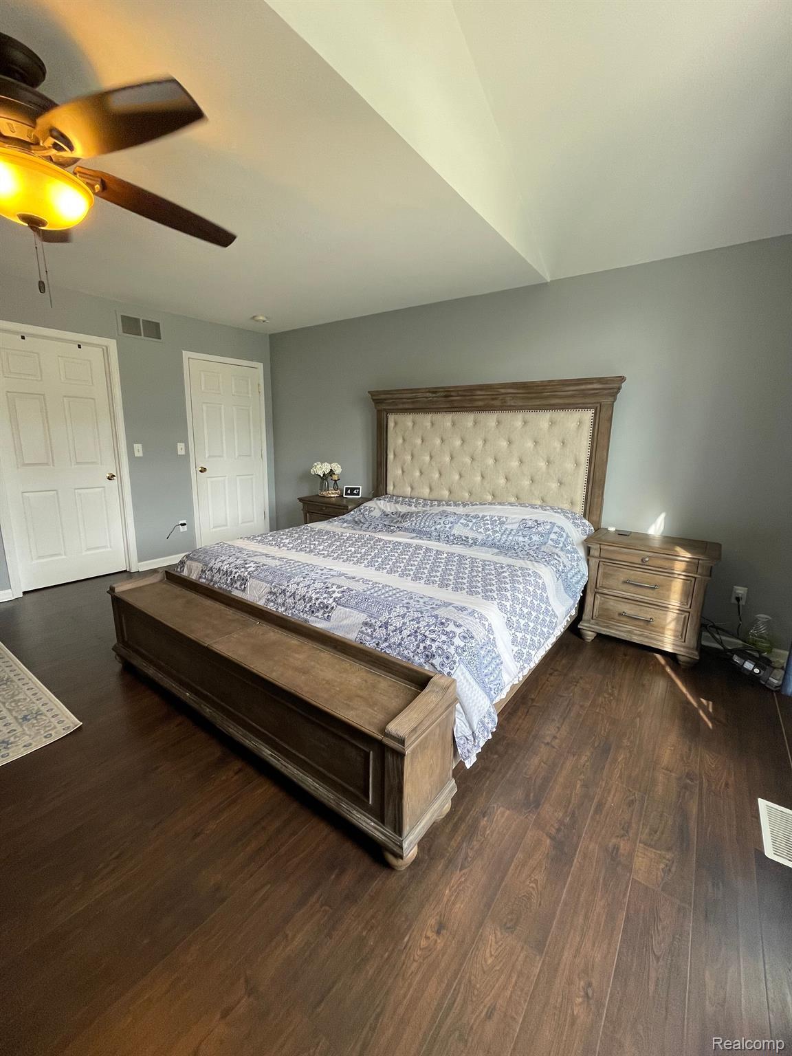 2111 Elmcrest Road Sterling Heights, MI 48310 - Photo 21 of 36 Primary Room