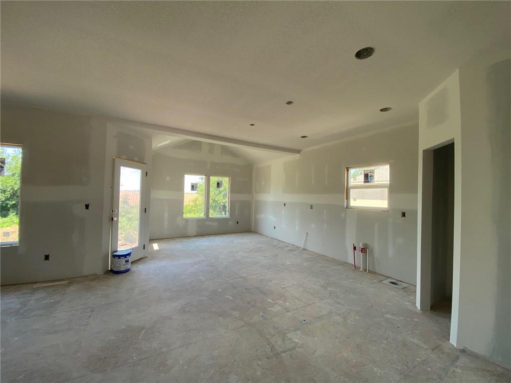 19338 South Skyview Lane Spring Hill, KS 66083 - Photo 4 of 33