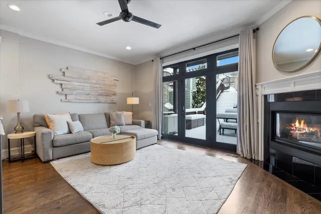 $1,525,000 | 1920 West George Street, Chicago, IL 60657