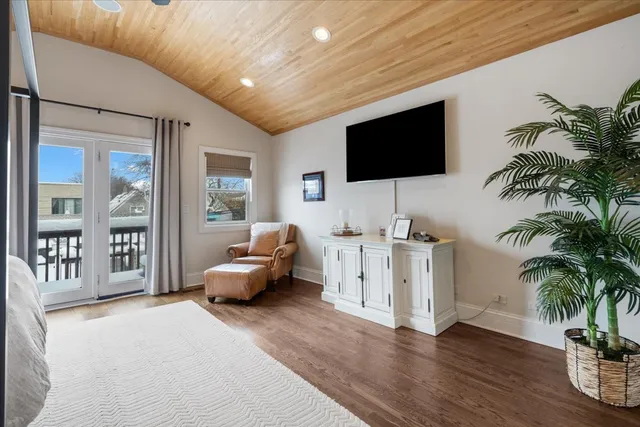 $1,525,000 | 1920 West George Street, Chicago, IL 60657