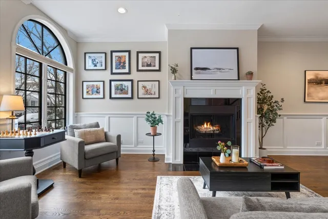 $1,525,000 | 1920 West George Street, Chicago, IL 60657