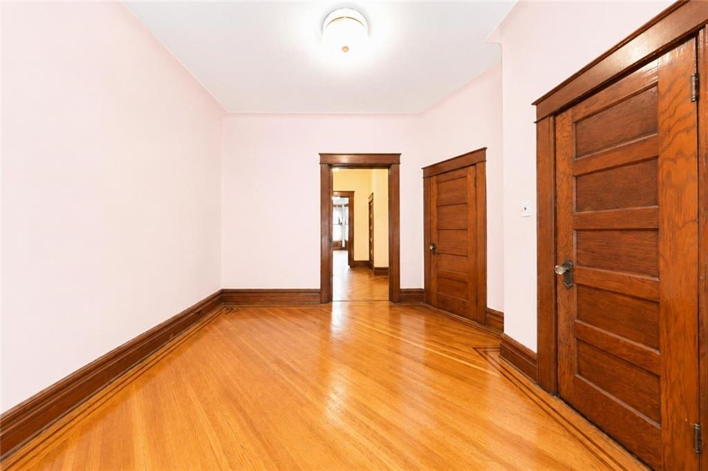 571 Bay Ridge Parkway Brooklyn, NY 11209 - Photo 16 of 31