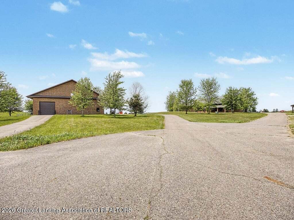 3555 North Cochran Road Charlotte, MI 48813 - Photo 77 of 121 84-custom-CQ1A2807