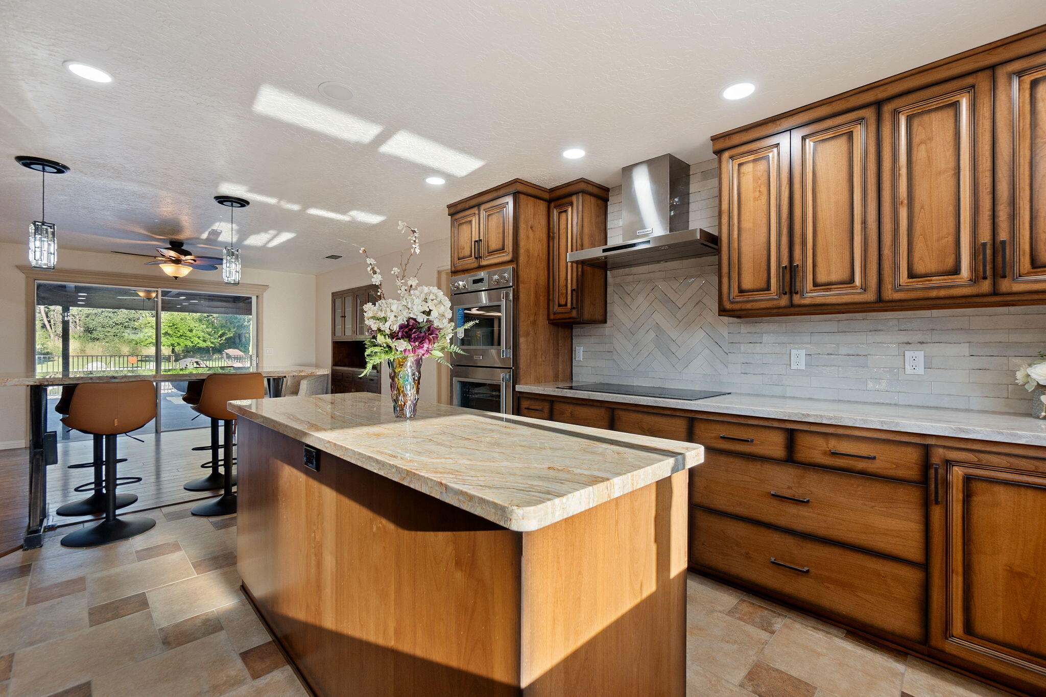 20831 Clough Creek Road Redding, CA 96002 - Photo 39 of 107 Natural quartzite