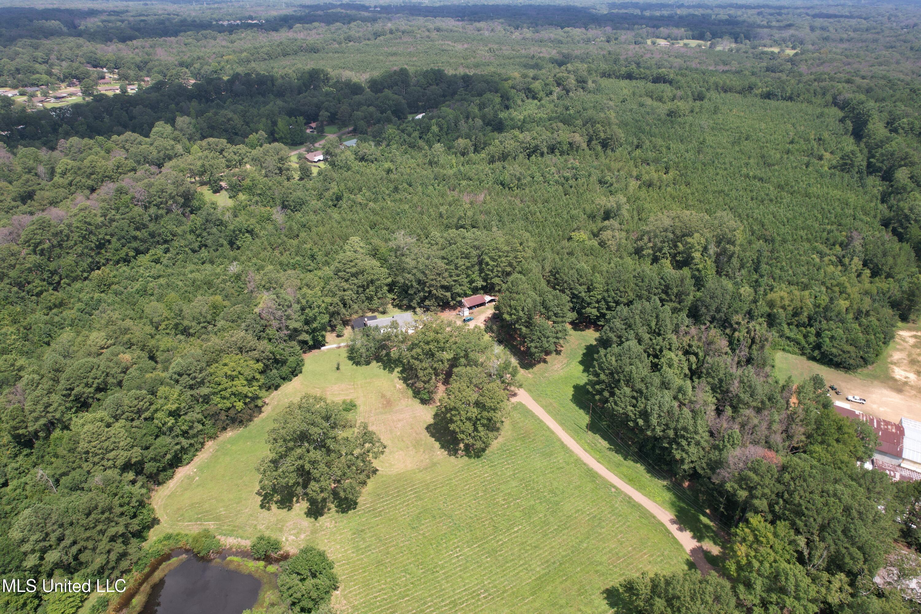 165 Lakeshore Road Jackson, MS 39212 - Photo 10 of 15 DJI_0651