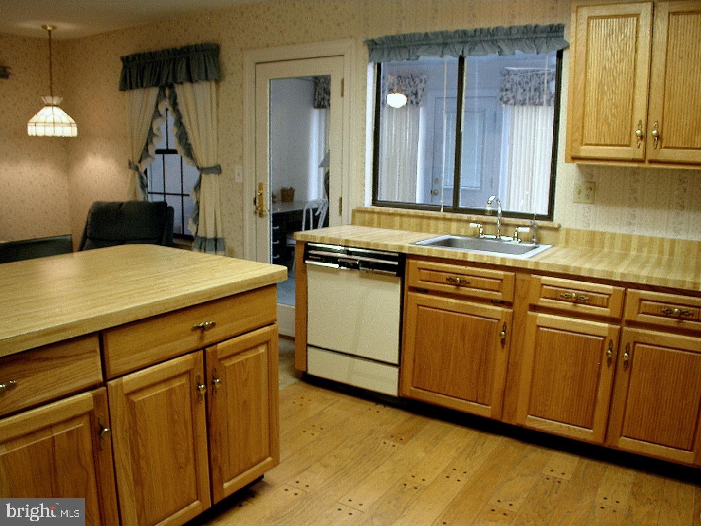 44 Dunstable Road Southampton, NJ 08088 - Photo 10 of 19 Gallery Image 10