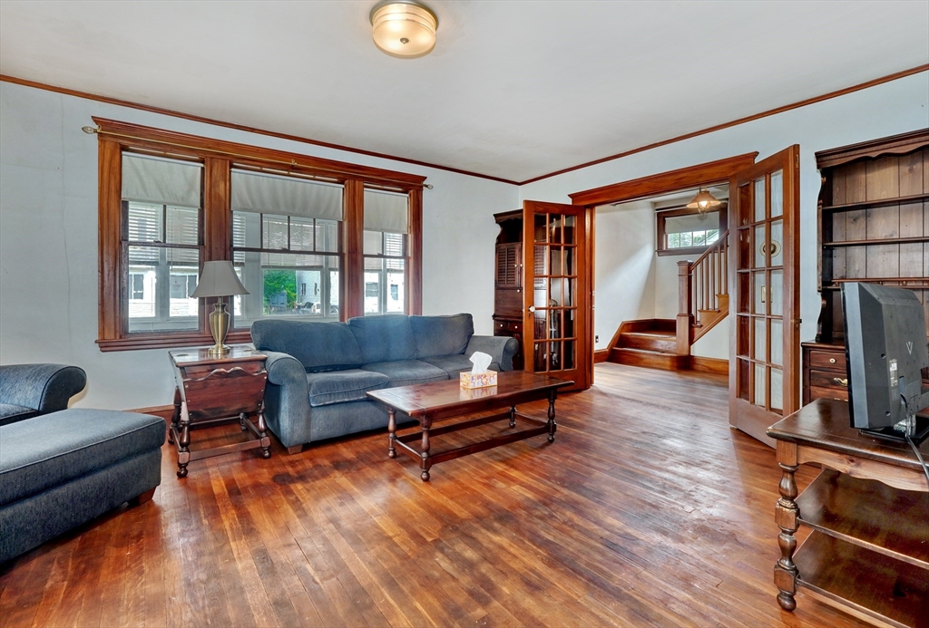 19 Hillside Road Dedham, MA 02026 - Photo 7 of 41 Gallery Image 7