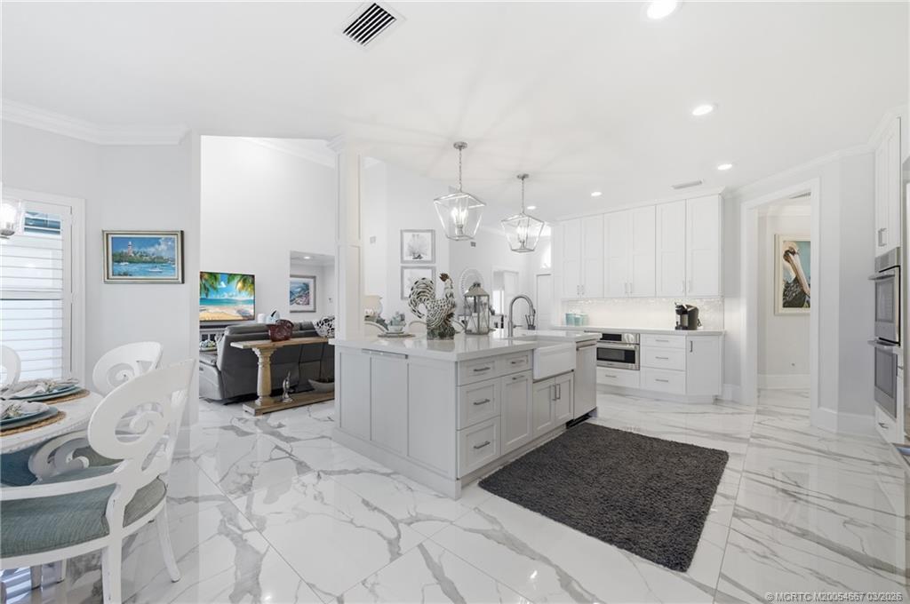 6385 Southeast Baltusrol Terrace Stuart, FL 34997 - Photo 4 of 40