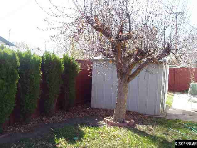 1690 Radcliffe Drive Reno, NV 89502 - Photo 8 of 9 Photo 8