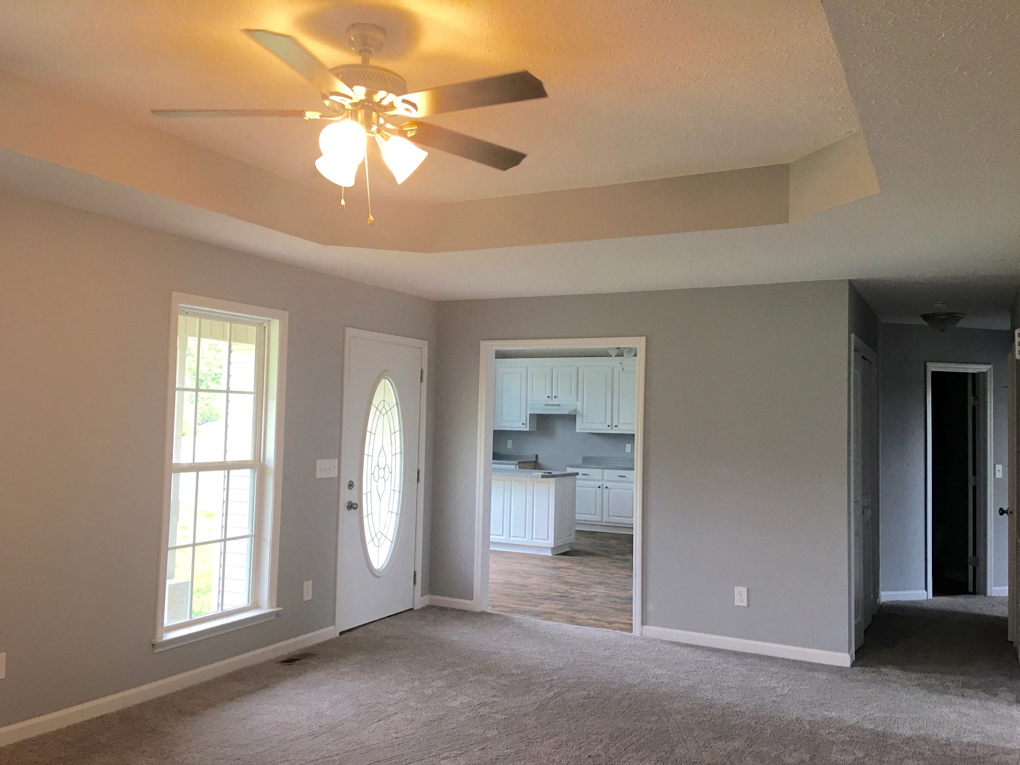 538 B Limestone Road Elora, TN 37328 - Photo 3 of 19 a view of a livingroom with a window