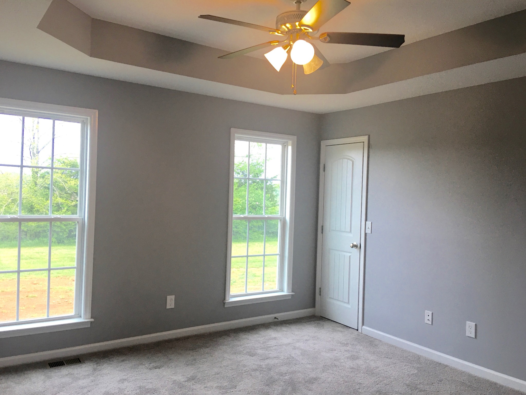 538 B Limestone Road Elora, TN 37328 - Photo 8 of 19 a view of an empty room with a window