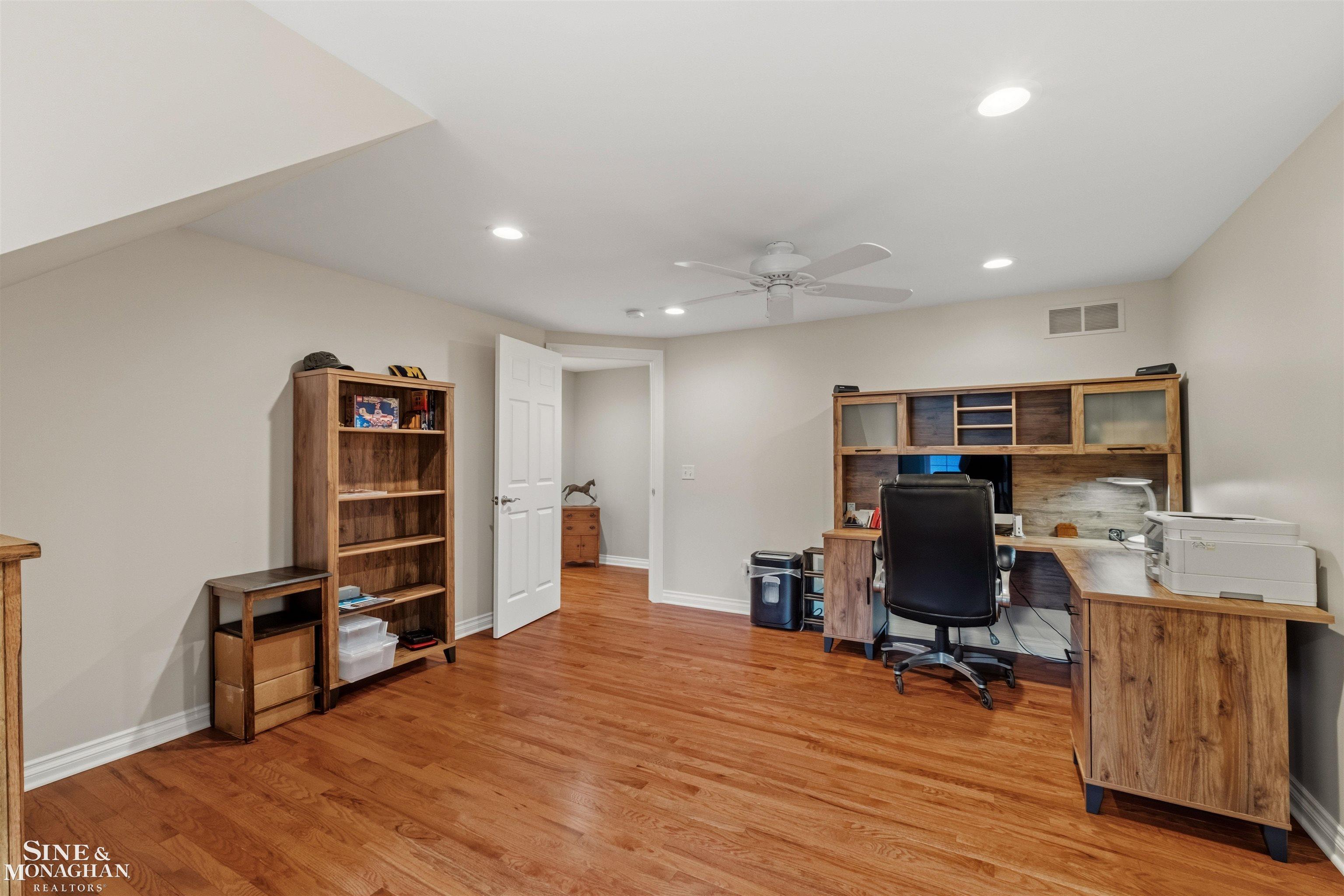 1061 North Renaud Road Grosse Pointe Woods, MI 48236 - Photo 32 of 63