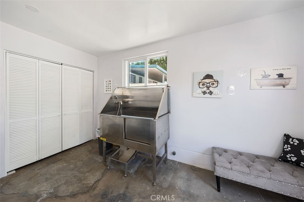 8600 Contreras Street, Unit 35 Paramount, CA 90723 - Photo 26 of 29 Dog Wash/Shampoo Room