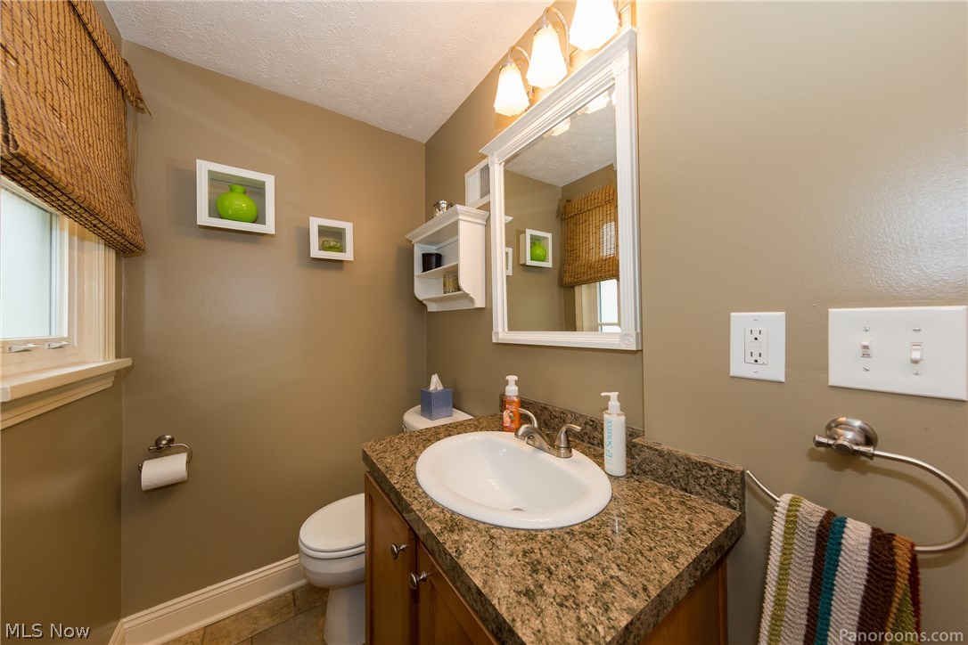 1369 Brainard Road Lyndhurst, OH 44124 - Photo 33 of 35