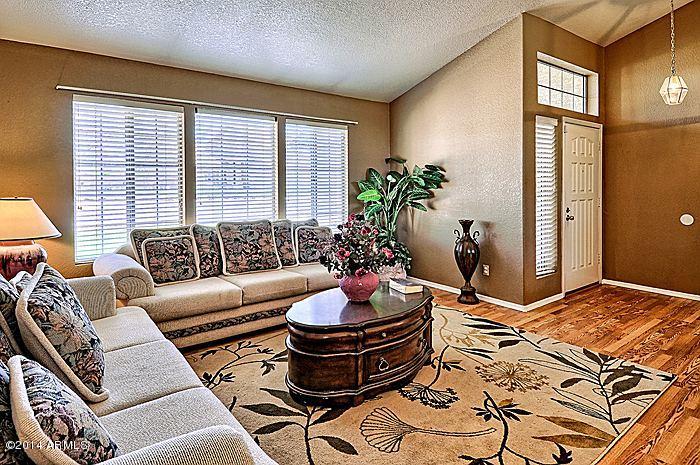 8959 West Ocotillo Road Glendale, AZ 85305 - Photo 3 of 22 Family Room