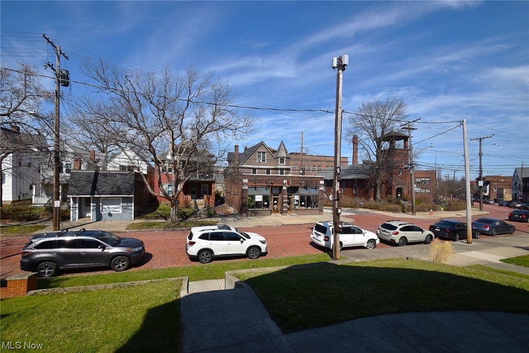 2075 Murray Hill Road Cleveland, OH 44106 - Photo 2 of 15 LOCATED ON THE COVETED MURRAY HILL ROAD STEPS FROM MAYFIELD ROAD RESTAURANTS, GALLERIES AND MORE