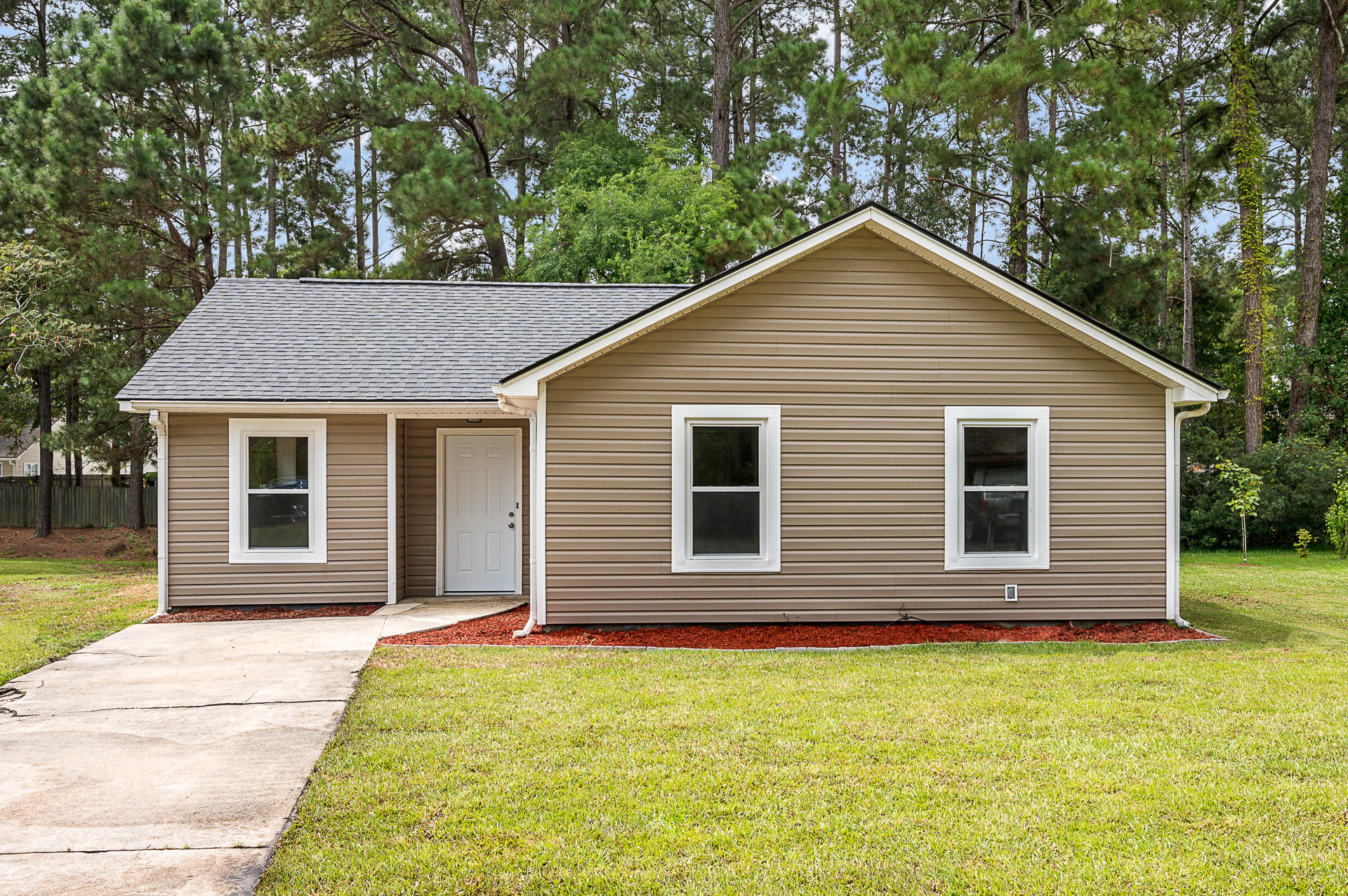 203 Pebble Creek Road Summerville, SC 29486 - Photo 2 of 31 Front
