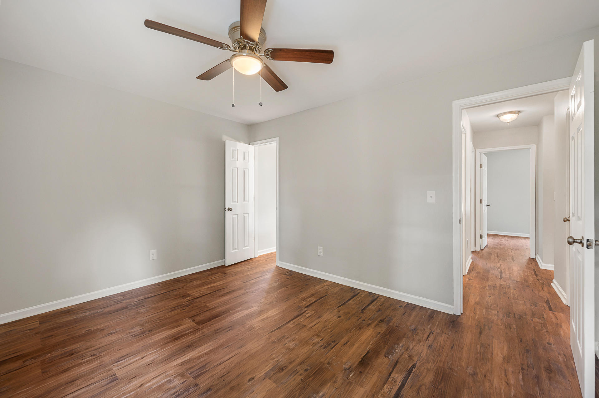 203 Pebble Creek Road Summerville, SC 29486 - Photo 16 of 31 Bedroom 1