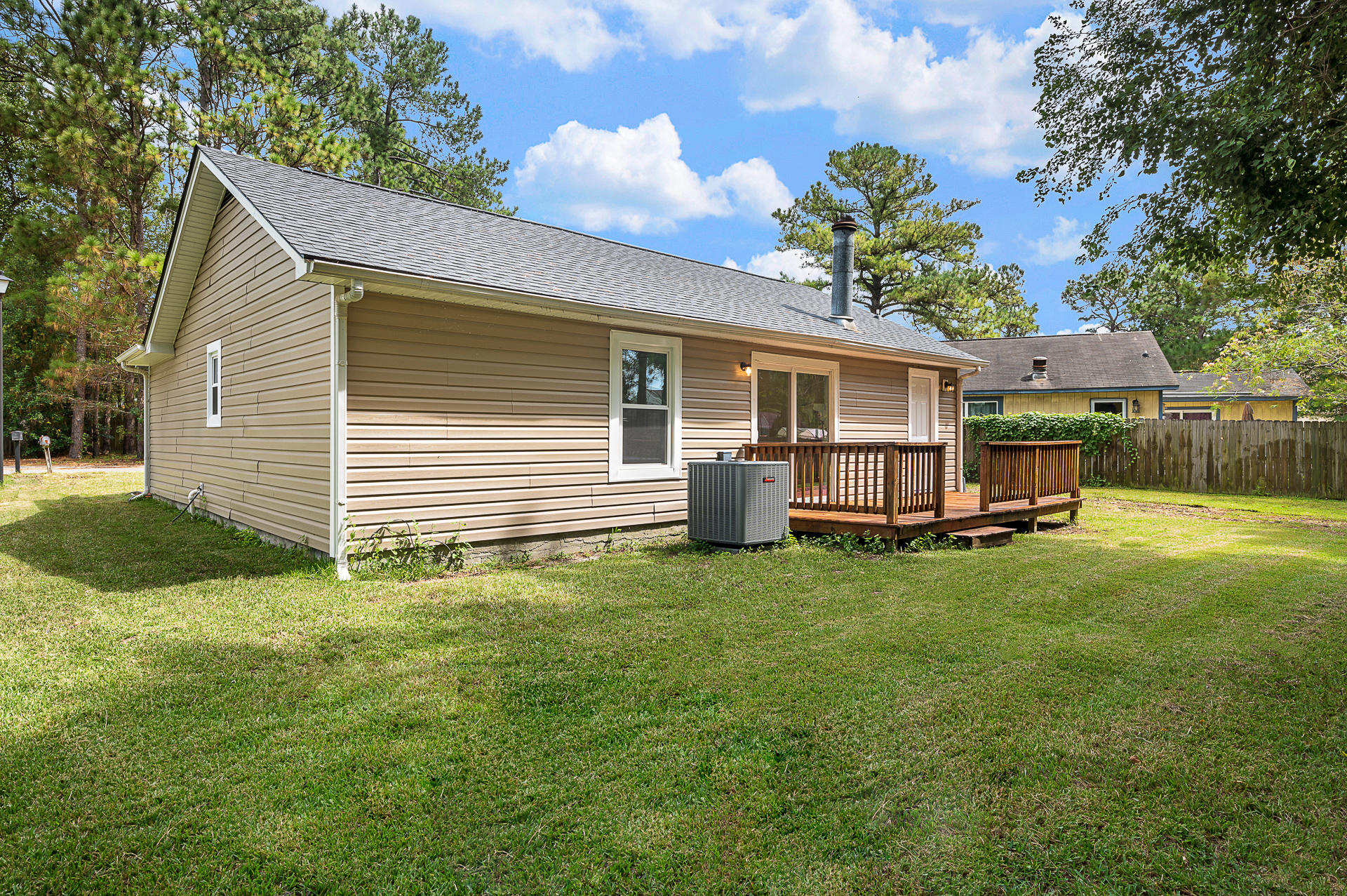 203 Pebble Creek Road Summerville, SC 29486 - Photo 30 of 31 Back