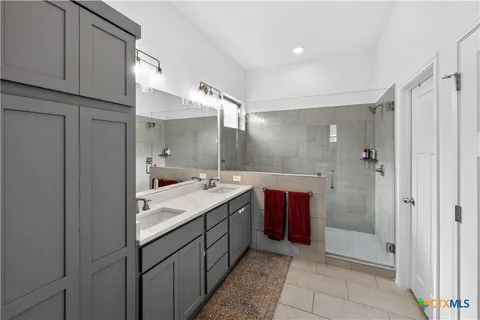 $379,900 | 1211 Carnaby Drive, Temple, TX 76502