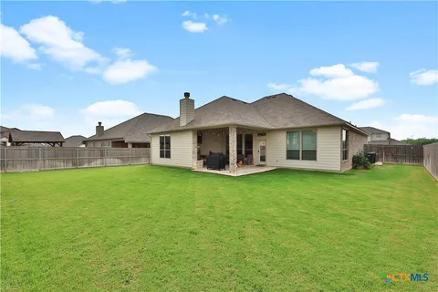 $379,900 | 1211 Carnaby Drive, Temple, TX 76502