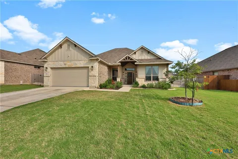 $379,900 | 1211 Carnaby Drive, Temple, TX 76502