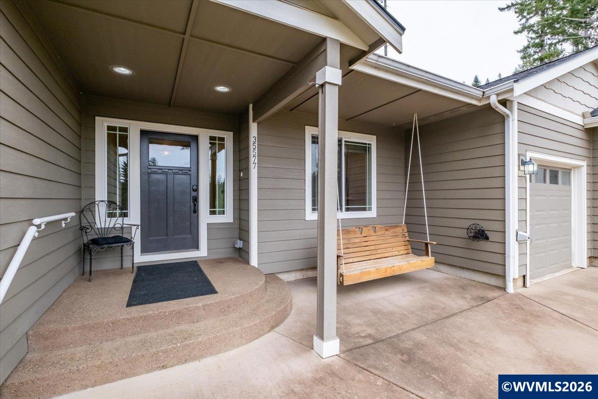 35577 Swordfern Ridge Road Blodgett, OR 97326 - Photo 3 of 50