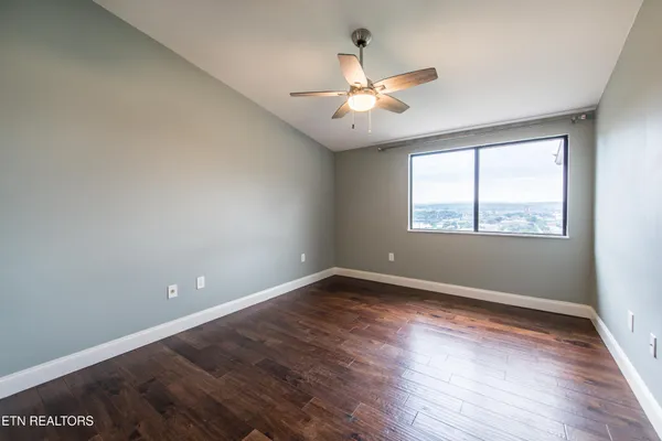 $465,000 | 1911 Cherokee Bluff Drive, Knoxville, TN 37920