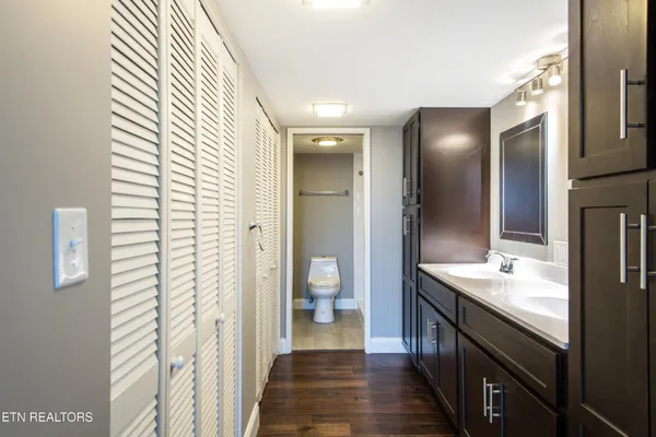 $465,000 | 1911 Cherokee Bluff Drive, Knoxville, TN 37920