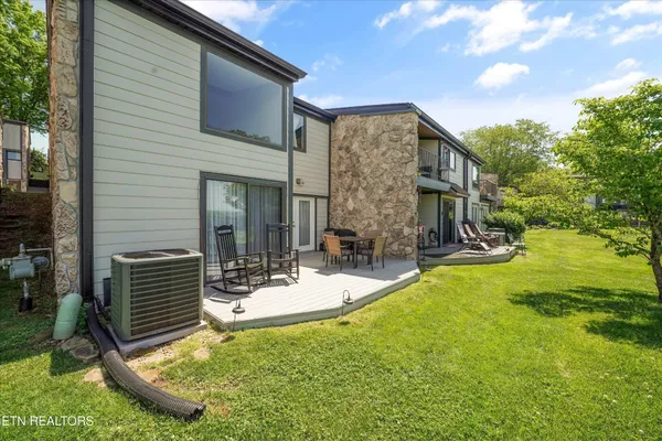 $465,000 | 1911 Cherokee Bluff Drive, Knoxville, TN 37920