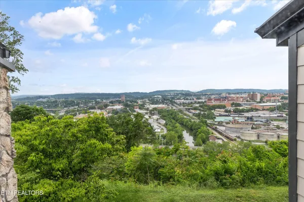 $465,000 | 1911 Cherokee Bluff Drive, Knoxville, TN 37920