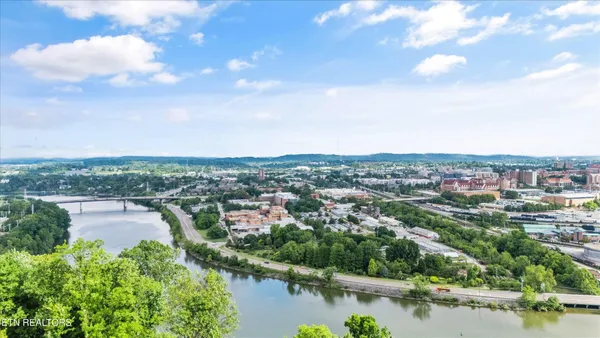 $465,000 | 1911 Cherokee Bluff Drive, Knoxville, TN 37920