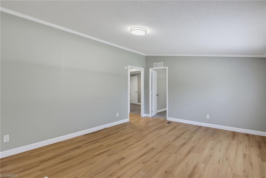 1041 Whitts Road Madison, NC 27025 - Photo 5 of 39