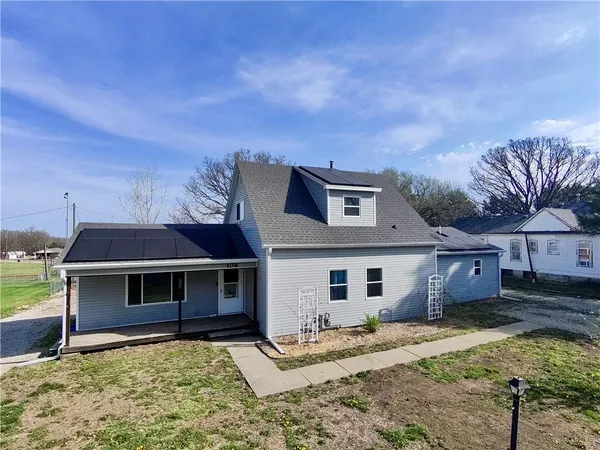 $275,000 | 108 East 5th Street, Lebo, KS 66856
