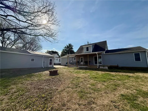 $275,000 | 108 East 5th Street, Lebo, KS 66856
