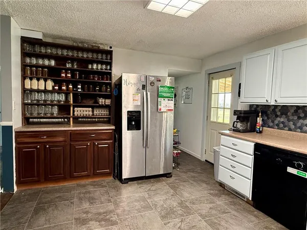 $275,000 | 108 East 5th Street, Lebo, KS 66856