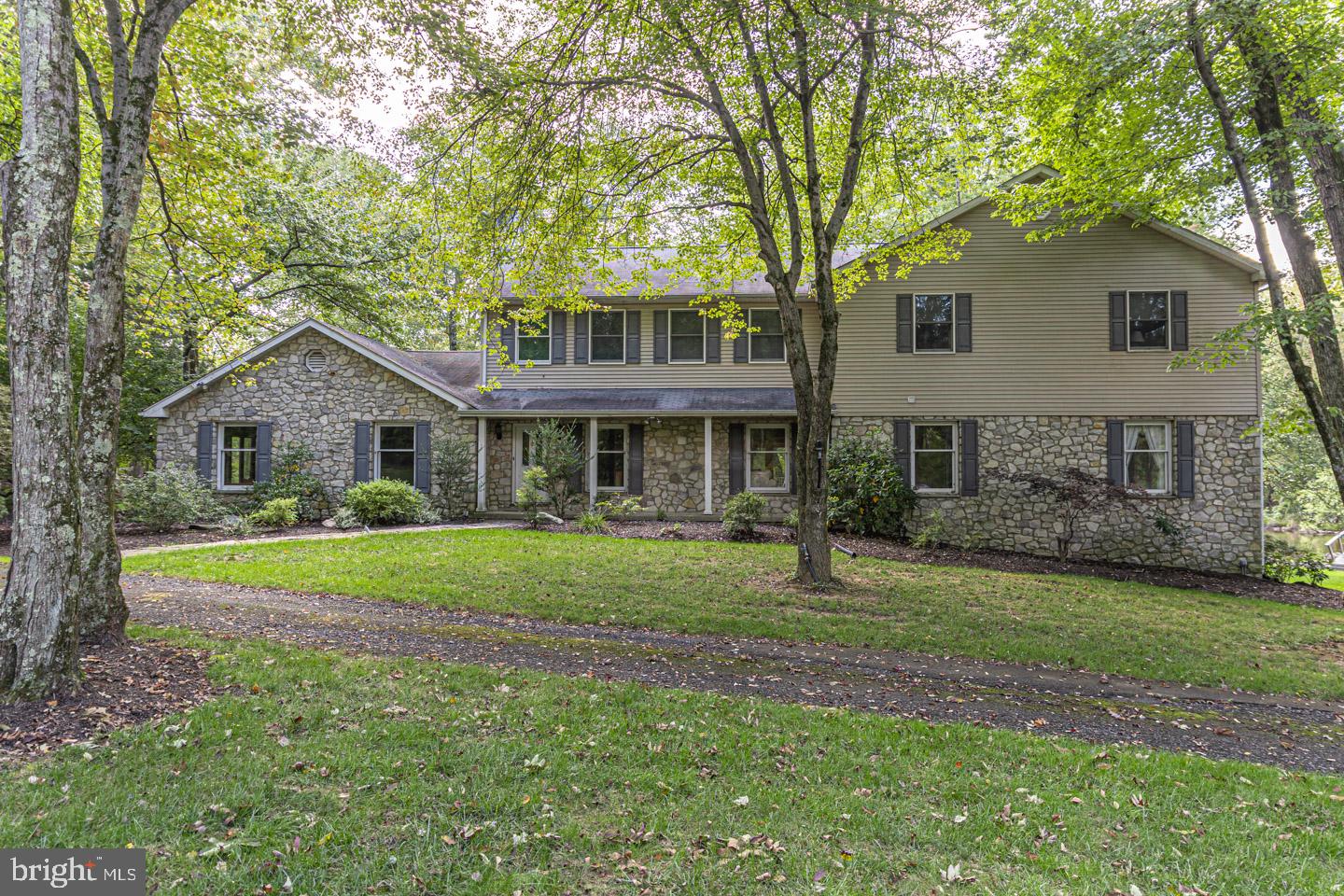 595 Linton Hill Road Newtown, PA 18940 - Photo 2 of 51 Gallery Image 2