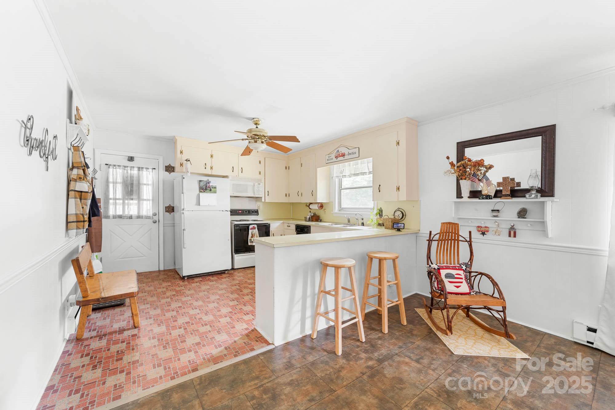 1307 Armstrong Road Belmont, NC 28012 - Photo 6 of 20