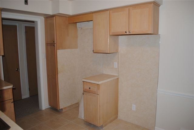 160 Ridgemont Road Grosse Pointe, MI 48236 - Photo 3 of 17 31031697-3.JPG