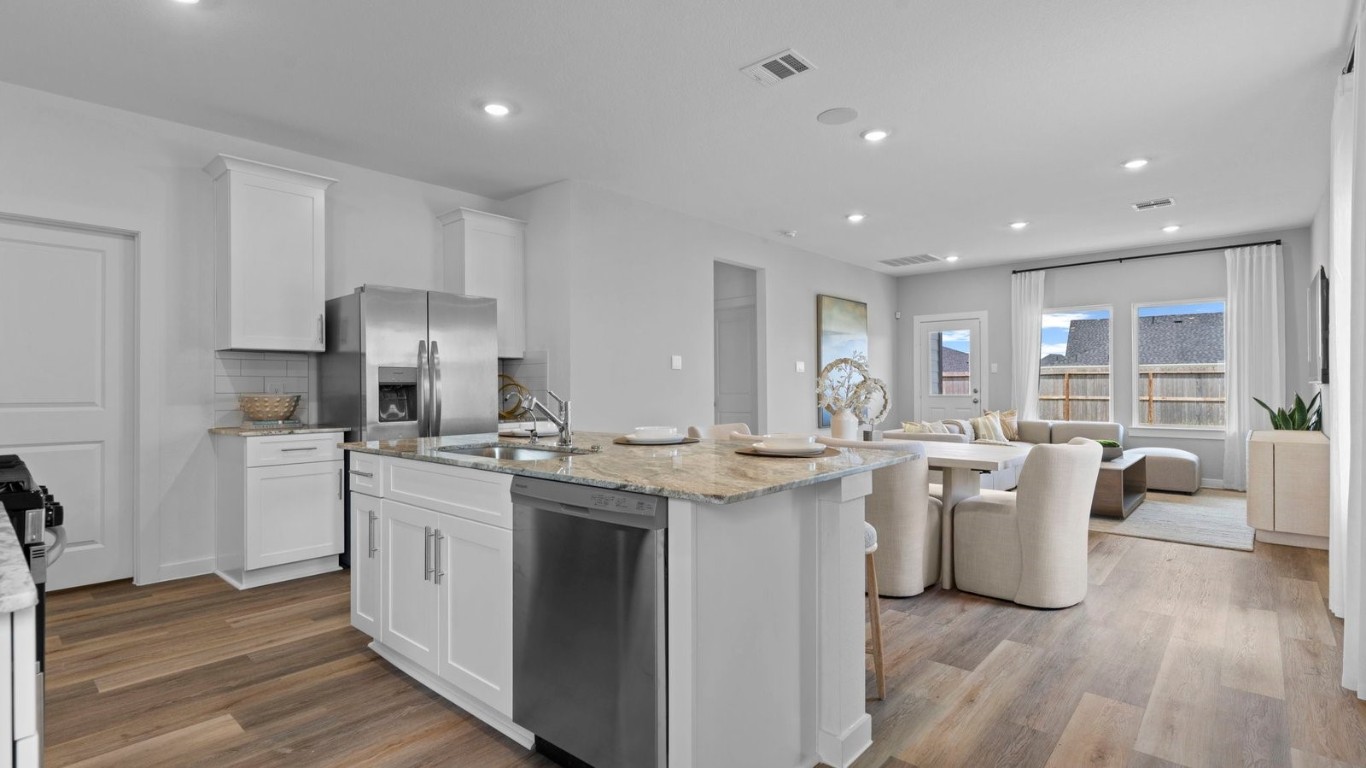 30114 Broeder Way Fulshear, TX 77423 - Photo 5 of 34 *Images and 3D tour are for illustration only and options may vary from home as built.