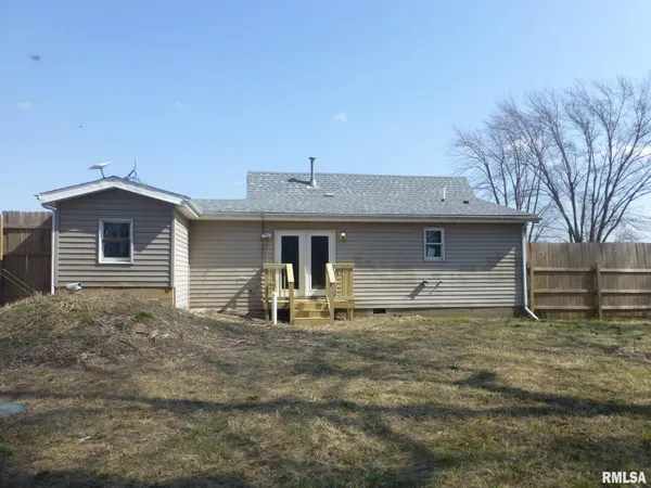 $89,900 | 15745 Tice Road, Petersburg, IL 62675