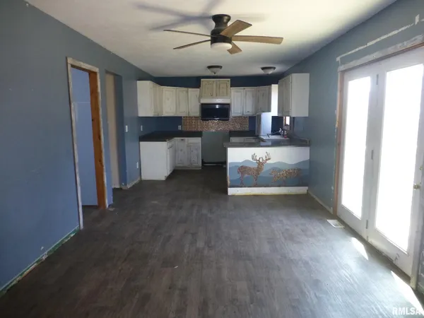 $89,900 | 15745 Tice Road, Petersburg, IL 62675