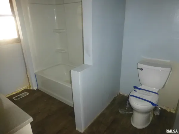 $89,900 | 15745 Tice Road, Petersburg, IL 62675