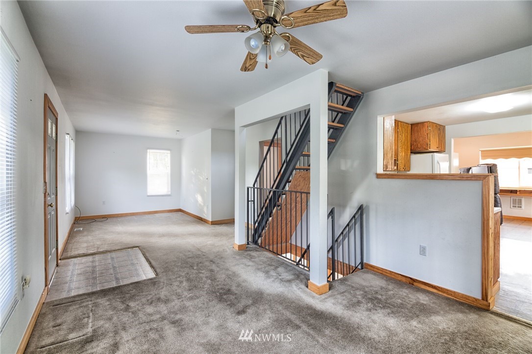 16227 Three Lakes Road Snohomish, WA 98290 - Photo 5 of 22