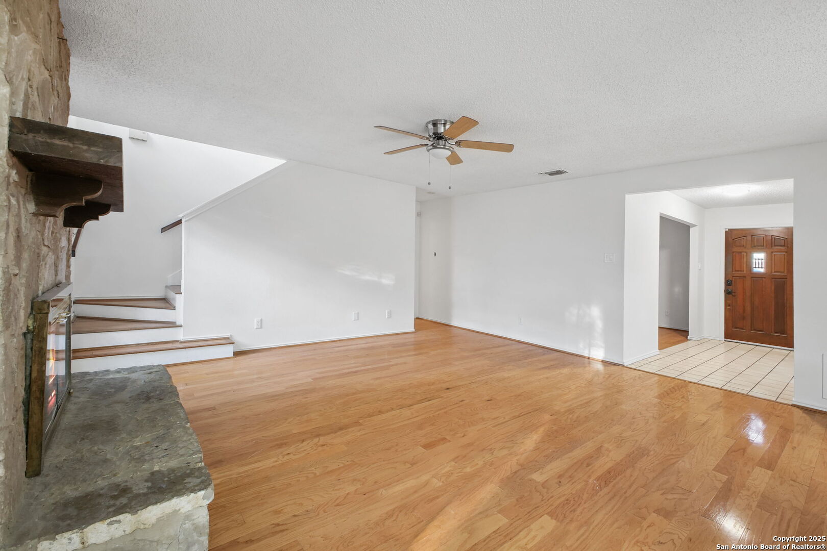 15319 Pebble Path San Antonio, TX 78232 - Photo 6 of 29 a view of an empty room with a window