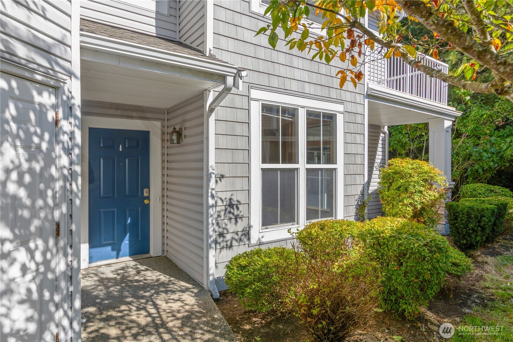 5230 238th Lane Southeast Issaquah, WA 98029 - Photo 3 of 17 Gallery Image 3