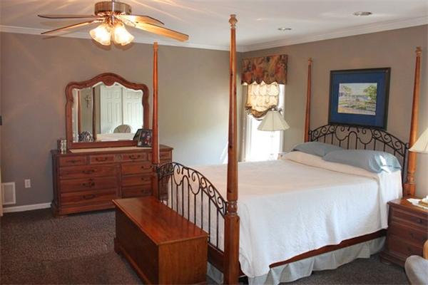 210 Ruggles Street Westborough, MA 01581 - Photo 17 of 30 Gallery Image 17