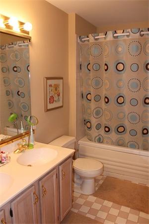 210 Ruggles Street Westborough, MA 01581 - Photo 24 of 30 Gallery Image 24