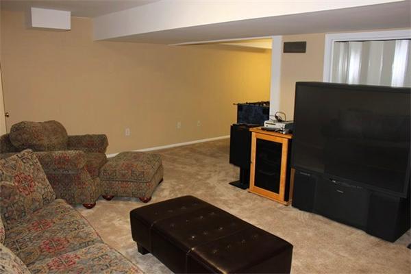 210 Ruggles Street Westborough, MA 01581 - Photo 25 of 30 Gallery Image 25